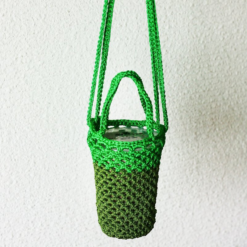 Green and green water bottle / beverage bag / two-color Chinese knot rope weaving / - อื่นๆ - เส้นใยสังเคราะห์ สีเขียว