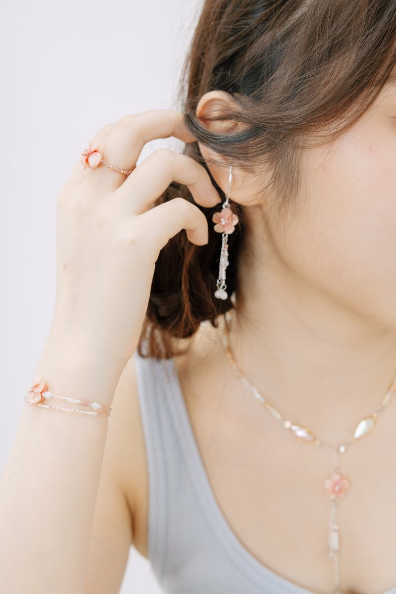 Handmade soft clay ornaments cherry ear bone clip - Earrings & Clip-ons - Pottery Pink