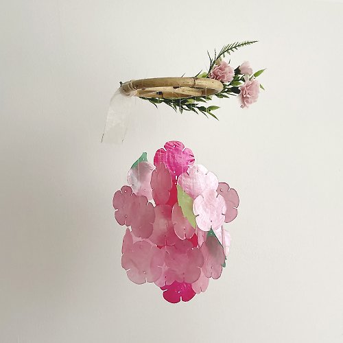 HO’ USE PRE-MADE | Flower Shop Carnation Gelato-Pink| Shell Wind Chime Mobile|#1-317