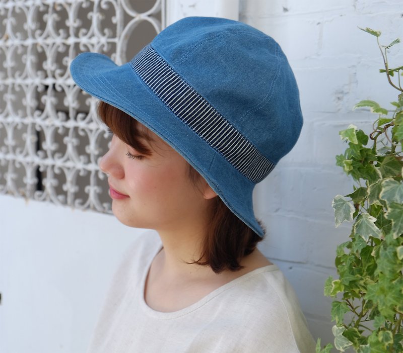 Denim Fisherman Hat-Striped Style - หมวก - ผ้าฝ้าย/ผ้าลินิน สีน้ำเงิน