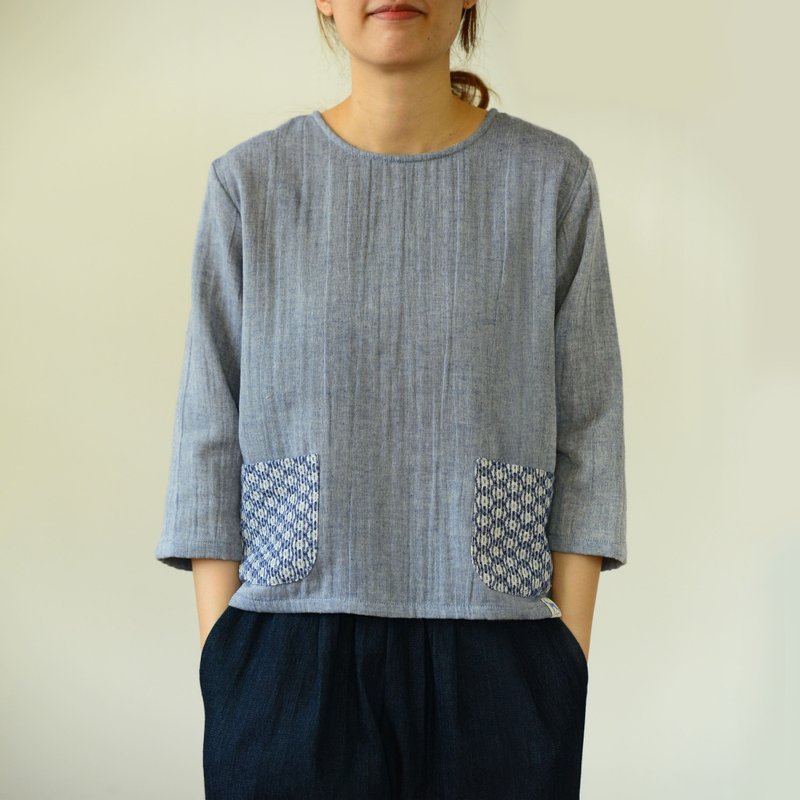Soft cotton blouse with pocket - 女上衣/長袖上衣 - 棉．麻 