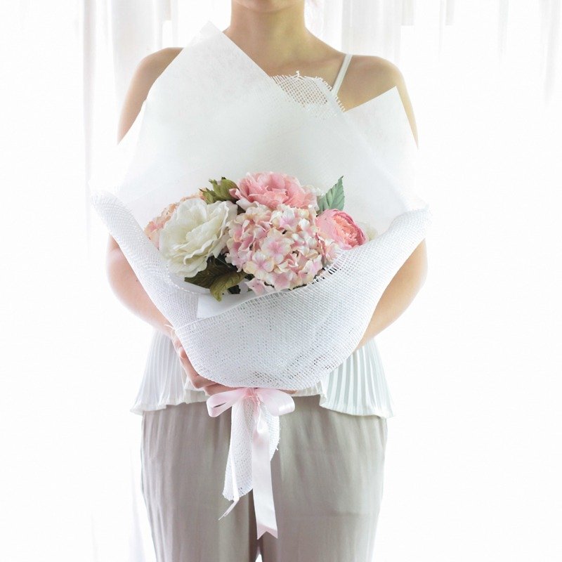 CB207 : Artificial Paper Flower Handmade Heartmade Congratulations Bouquet Sweet Pink Size 12"x18" - 木工/竹藝/紙雕 - 紙 粉紅色