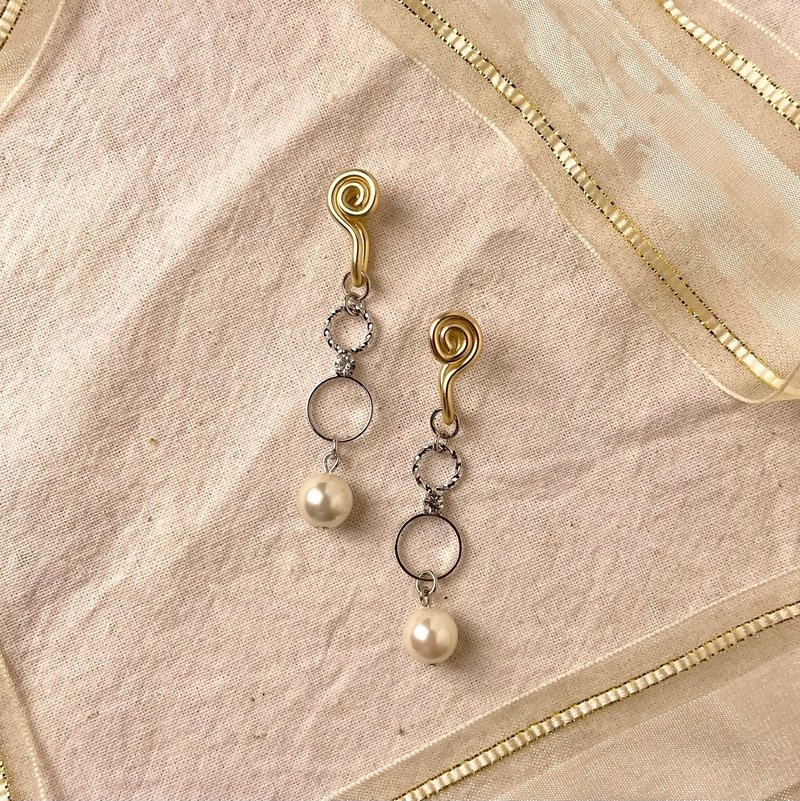 Pearl Dance Painless Clip-On - Earrings & Clip-ons - Other Metals 