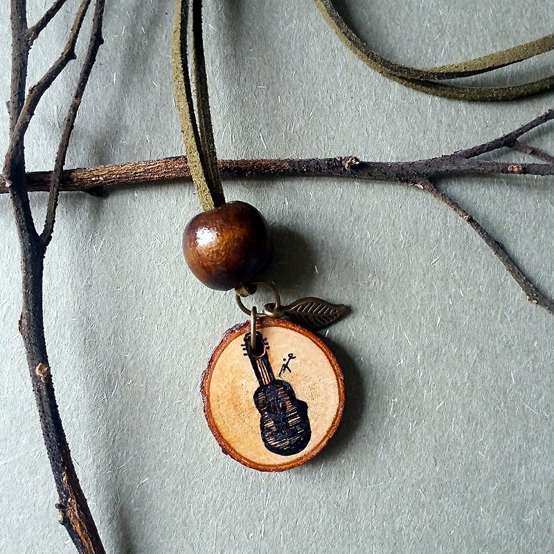Hand-painted necklace/pendant (guitar) - สร้อยคอ - ไม้ หลากหลายสี