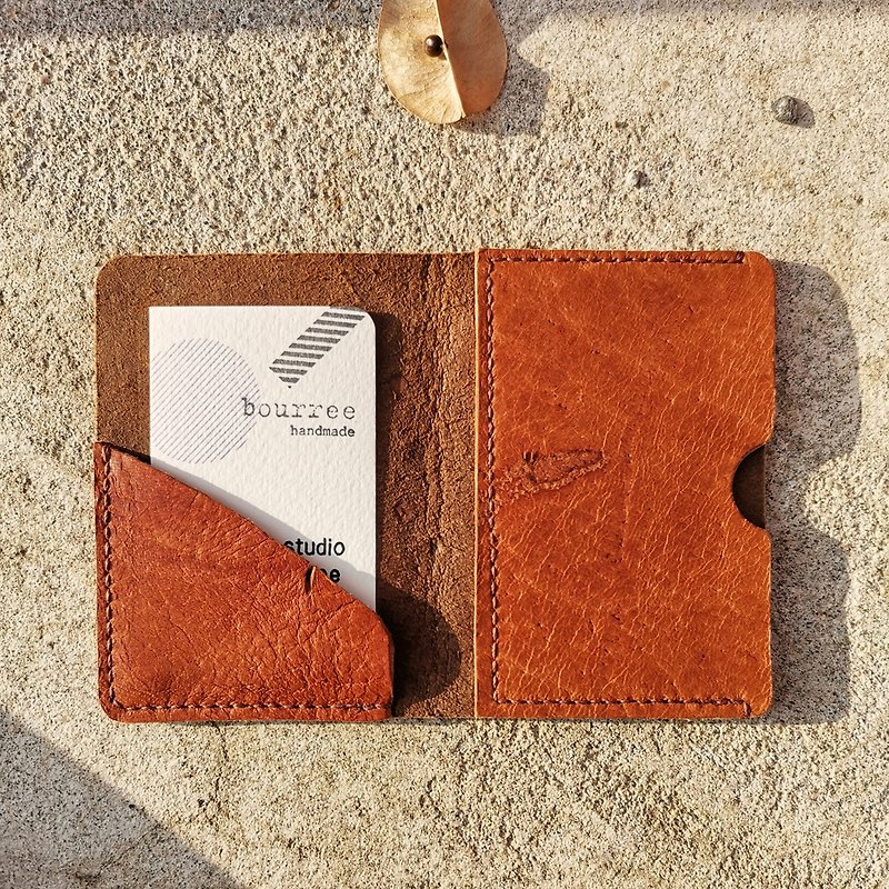 [Mother's Day Gift Box] Antique Book Business Card Holder Wild Deer Brown - ที่เก็บนามบัตร - หนังแท้ สีนำ้ตาล