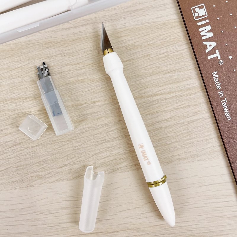 [Comes with multiple knife types] iMAT professional elastic non-slip pen knife, comfortable and easy to hold paper carving/rubber stamp - กรรไกร - พลาสติก ขาว