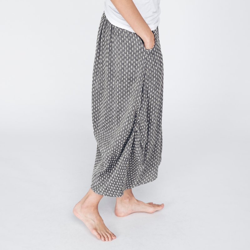 Cotton and linen round skirt - gray under white line - long skirt - Skirts - Cotton & Hemp Gray