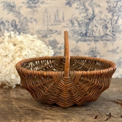 JSVS 古董家飾選物店 40583-迷人南法風籐籃Charming South French style basket