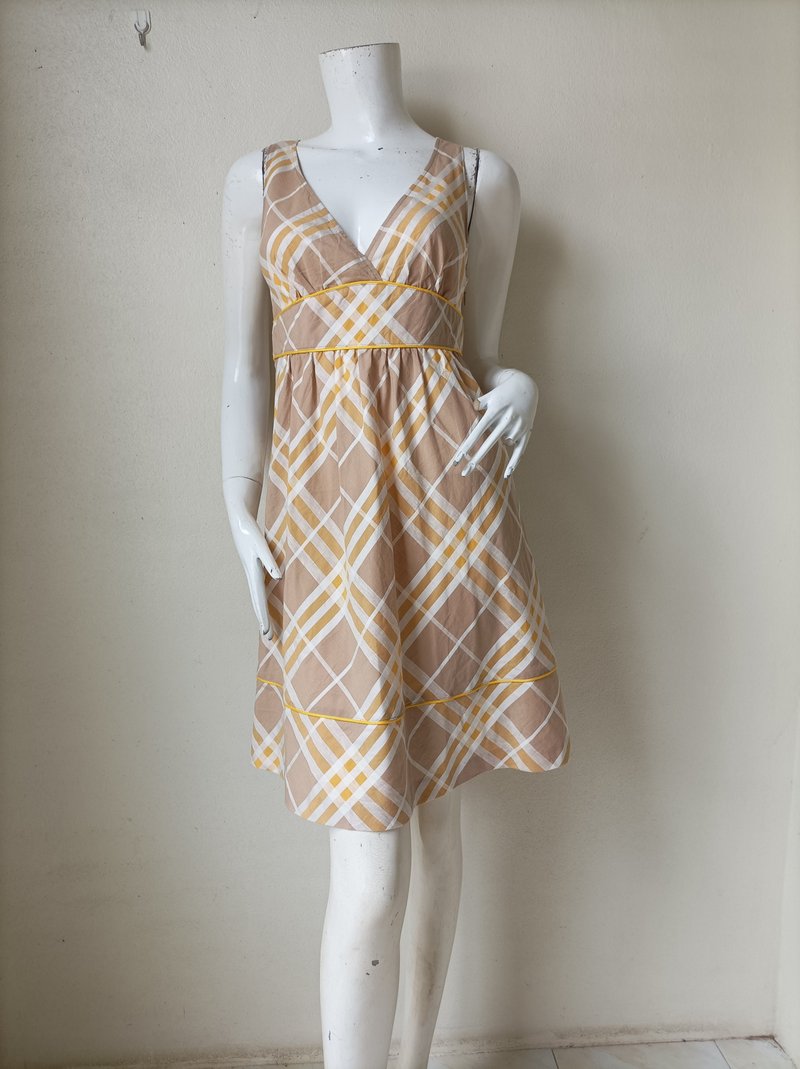 Burberry Blue Label Dress Size 38 Small - 洋裝/連身裙 - 棉．麻 