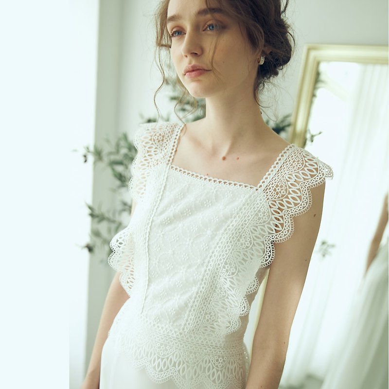 Megan梅根極緻工藝繡花蕾絲上衣 - 洋裝/連身裙 - 聚酯纖維 白色
