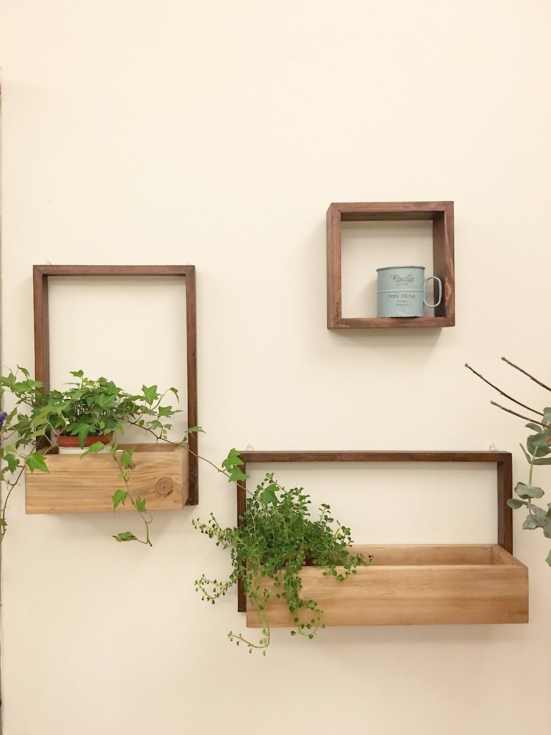 (Potted plant) Dry on the Wall (Wall Mount A+B) Free small square wooden frame with plants - ของวางตกแต่ง - ไม้ 