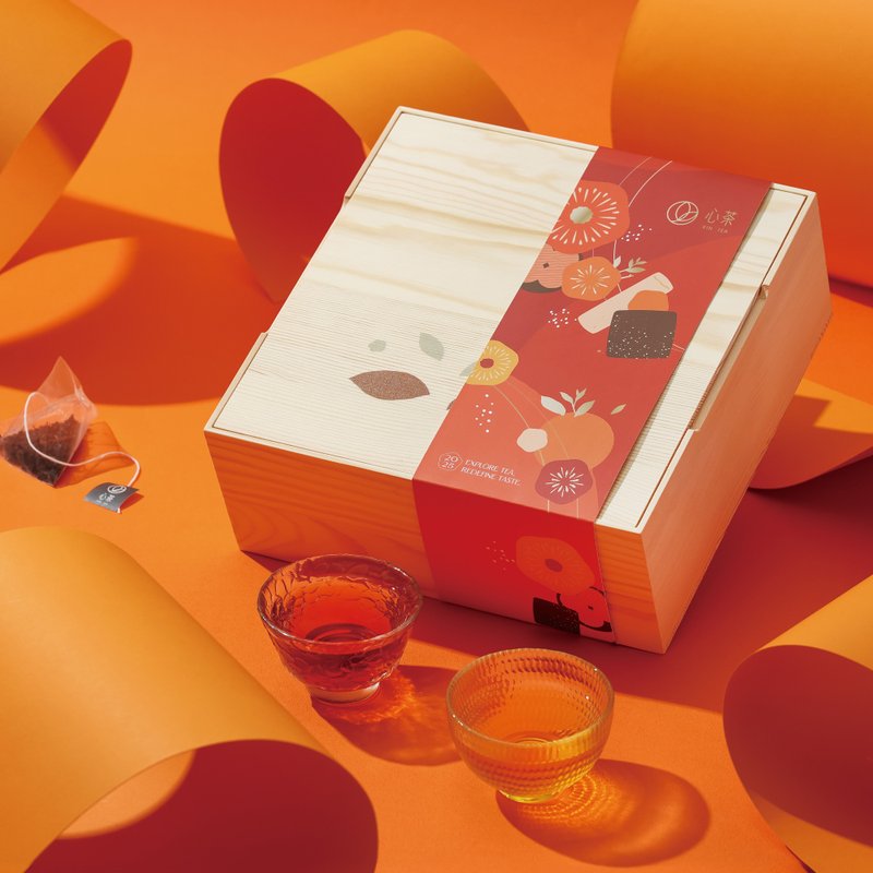 New Year Gift Box | 12 pine hardcover tea bags with 4 most popular Taiwanese teas | Best gift choice - ชา - อาหารสด 