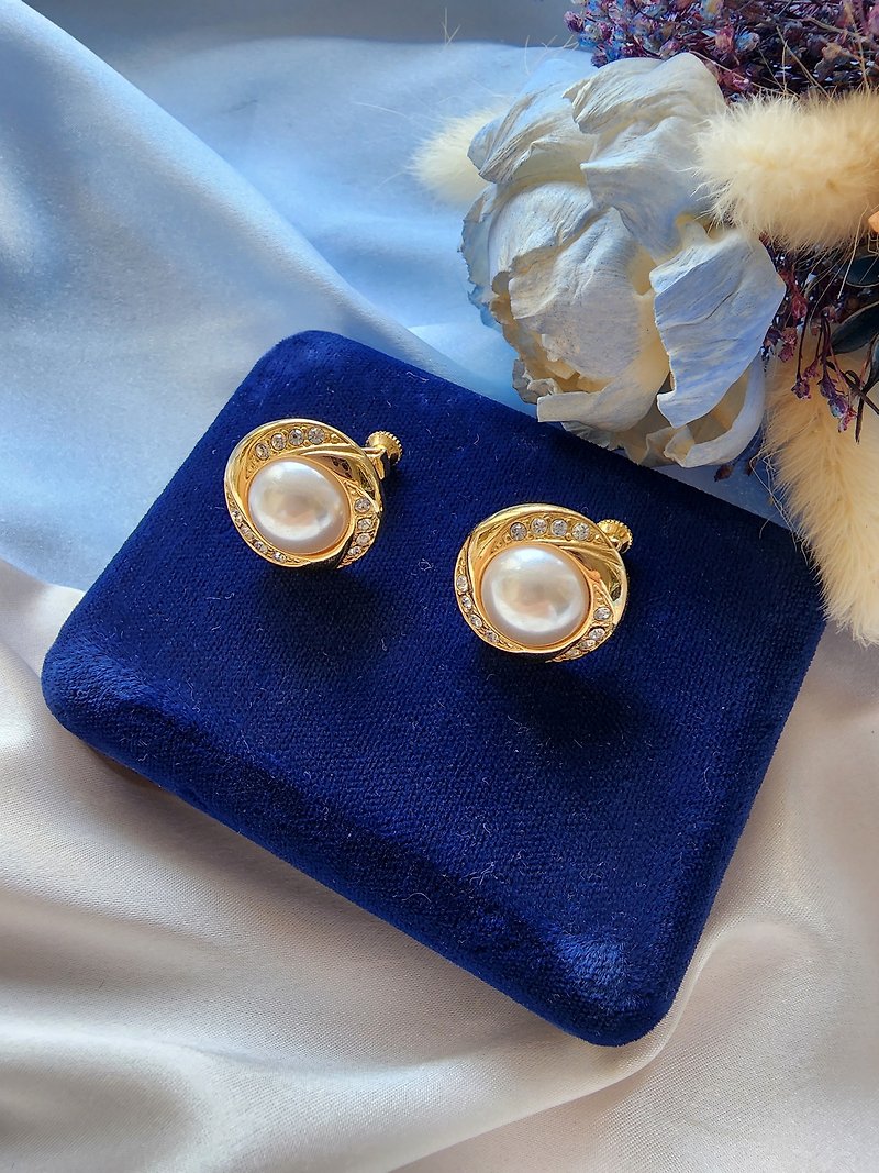 American Western Antique Jewelry/JS Spiral Rhine Pearl Little Lady Clip Earrings/Vintage Jewelry - Earrings & Clip-ons - Other Metals 