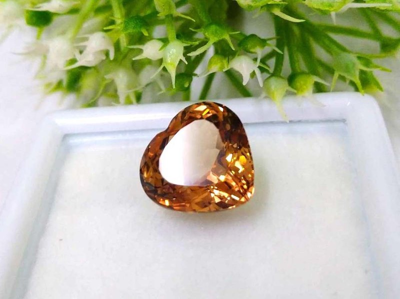 11.7 x 11 mm ฺ Genuine topaz imperial unheated - 其他 - 半寶石 金色