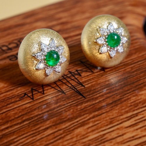 WhiteKuo高級珠寶訂製所 【WhiteKuo】18k天然祖母綠鑽石拉絲工藝耳飾