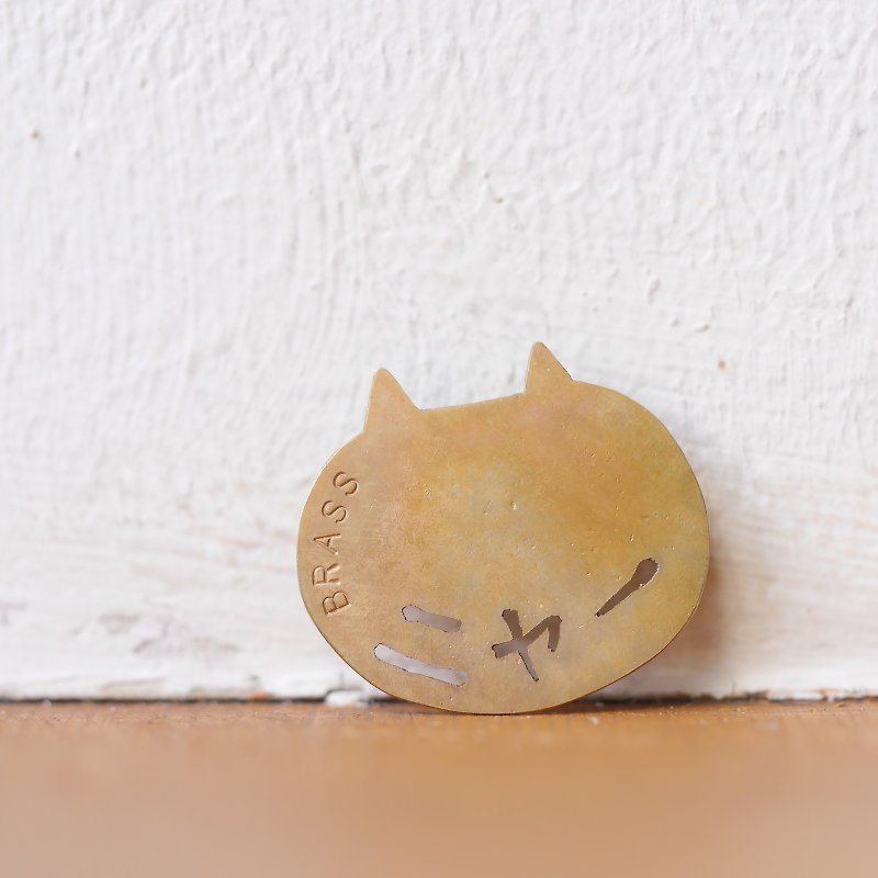 BRASS Meow Chibi Brooch - Brooches - Copper & Brass Gold