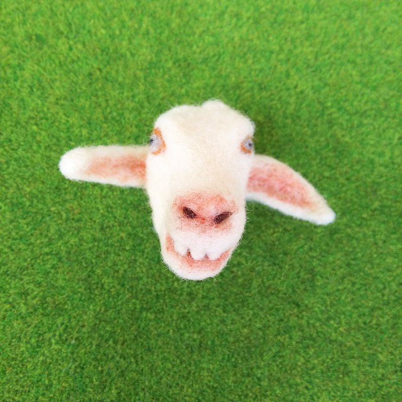 Goat brooch - Brooches - Wool White