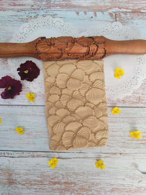 Floral engraved rolling pin, embossed handmade rolling pin for