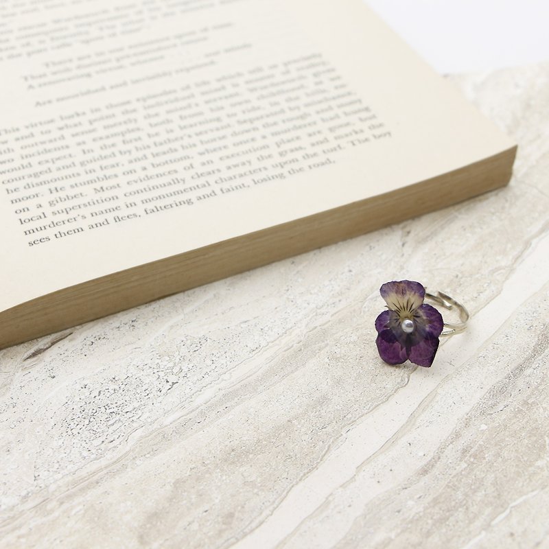Gel Jewelry Violet Pansy Ring - General Rings - Other Materials Purple