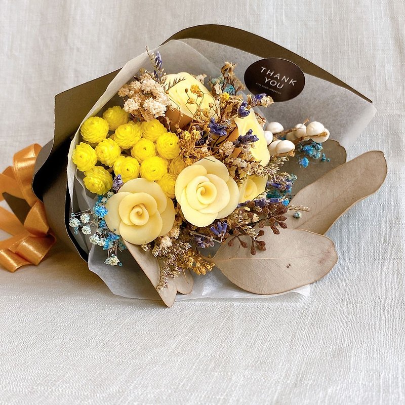 Yellow rose soap and dried vanilla bouquet gift box - essential oil diffuser graduation gift teacher gift - Dried Flowers & Bouquets - Plants & Flowers Yellow