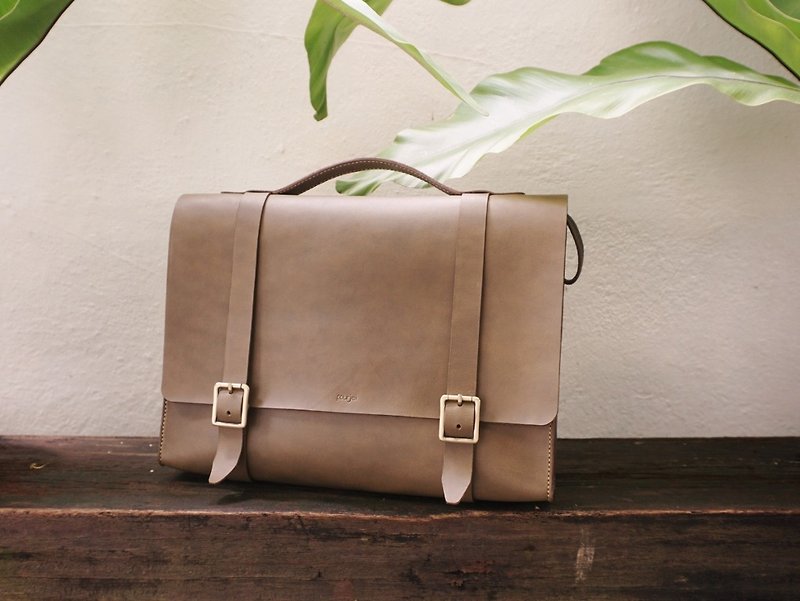 Olive Green Leather Messenger Bag for Men - Work Bag / Laptop Bag / Sling bag - 側背包/斜孭袋 - 真皮 卡其色