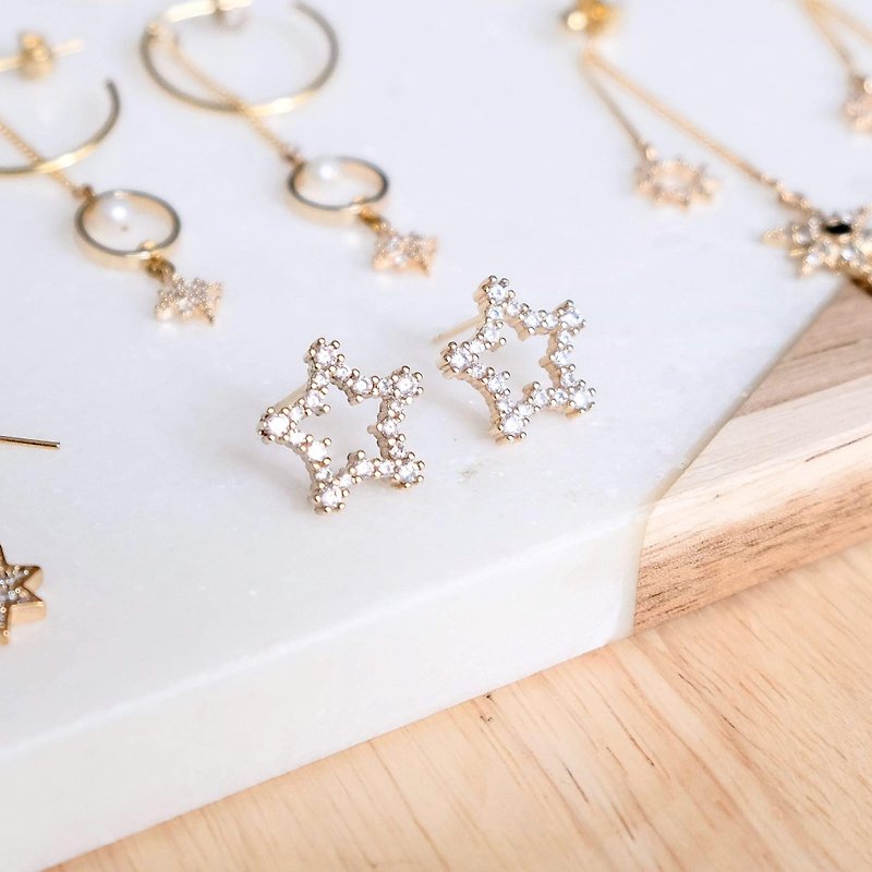 ALYSSA & JAMES star earrings 925 Silver needles - Earrings & Clip-ons - Semi-Precious Stones Gold