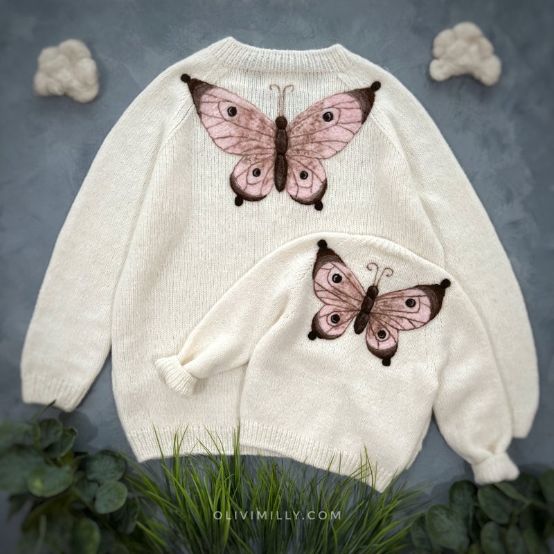 Butterflies Adult cardigan, hand knitted cardigan with embrodery - สเวตเตอร์ผู้หญิง - ขนแกะ ขาว