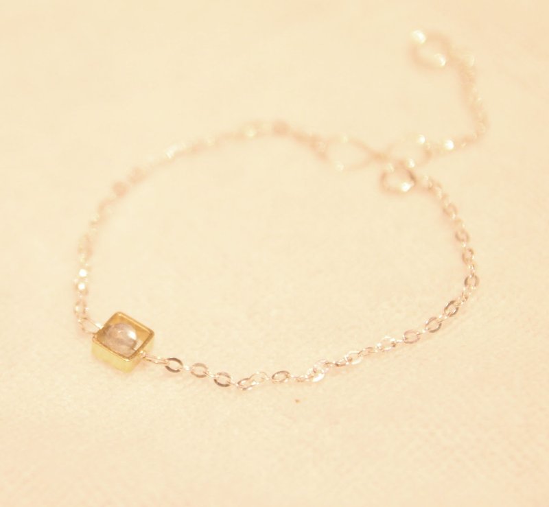 切面強光拉長石珠，黃銅方塊 純銀手鍊 Labradorite 925 silver bracelet - 手鍊/手環 - 寶石 紫色