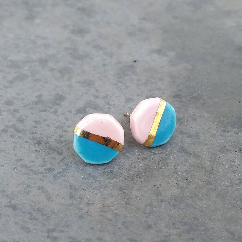 Pink and Blue Porcelain Stud earrings with 24k gold luster - ต่างหู - เครื่องลายคราม สึชมพู