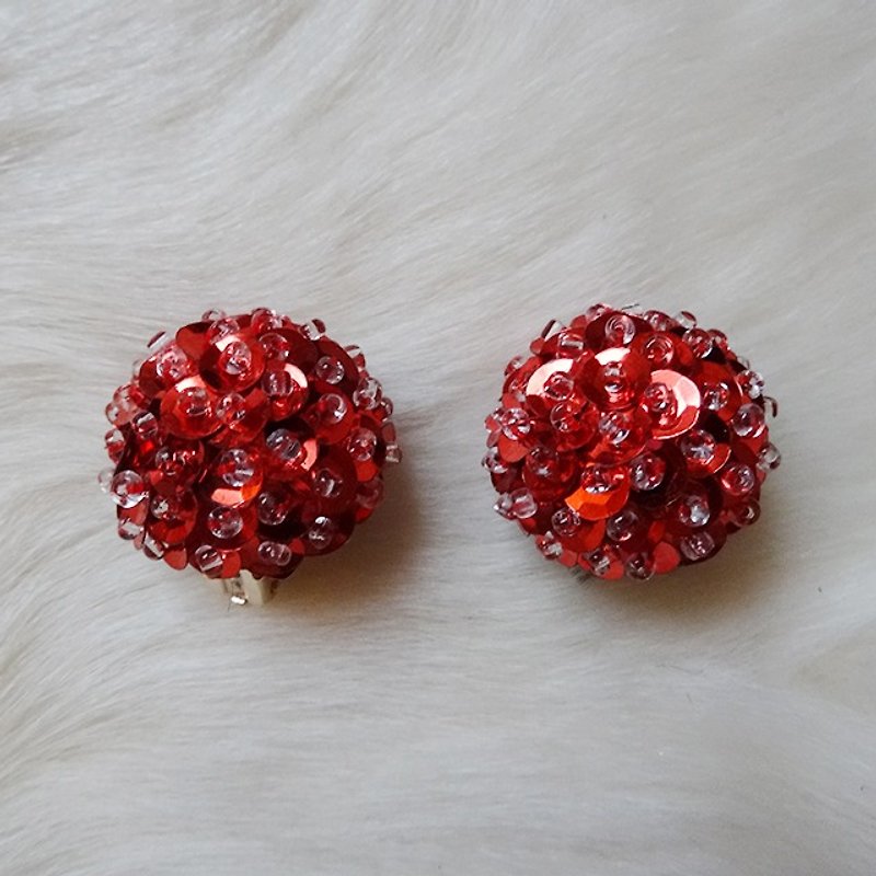 Spangle earrings / Clip-On - ต่างหู - พลาสติก สีแดง