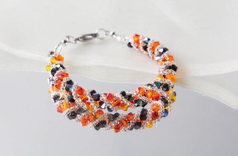 Orange and black twisty swarovski bracelet, 7 inches and 2 inches chain - 手鍊/手鐲 - 水晶 橘色