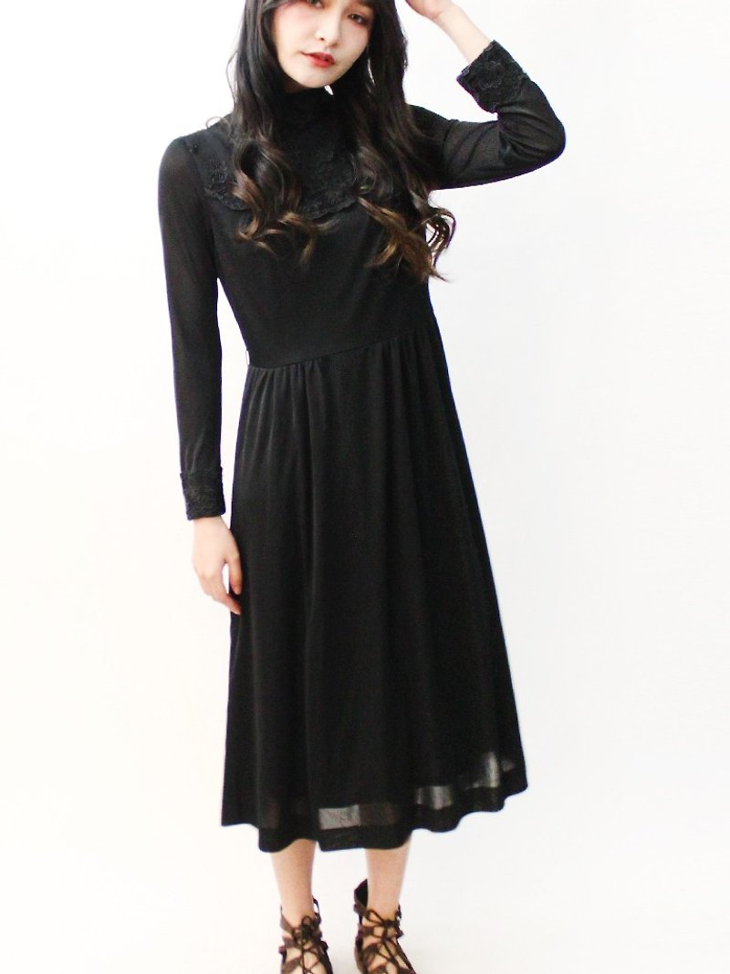 日本製復古典雅蕾絲立領黑色長袖古著洋裝 Japanese Vintage Dress Black - 洋裝/連身裙 - 聚酯纖維 黑色