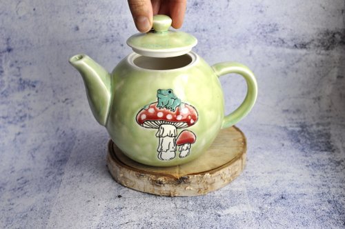 Amanita mushroom teapot 735ml, handmade ceramic kettle 25oz, fairy