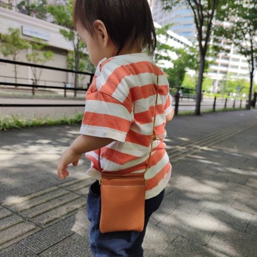 本革のキャメルブラウンレザーのネックウォレット ちょっとした