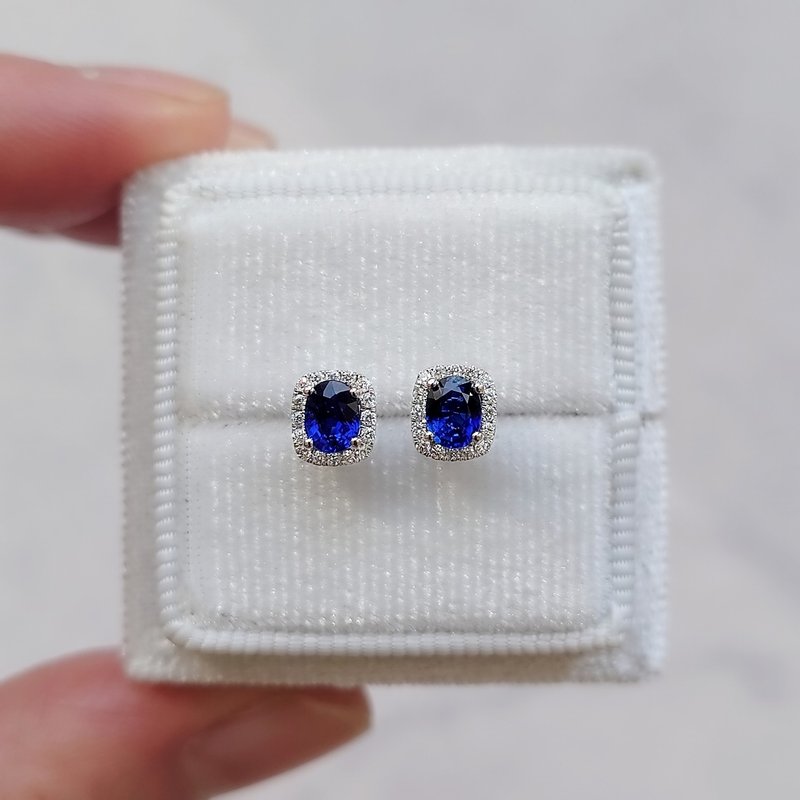 限量現貨 - 天然橢圓形藍寶 鑲鑽 純 18K 白金耳釘 0.74ct 小華麗 - 耳環/耳夾/耳骨夾 - 寶石 藍色