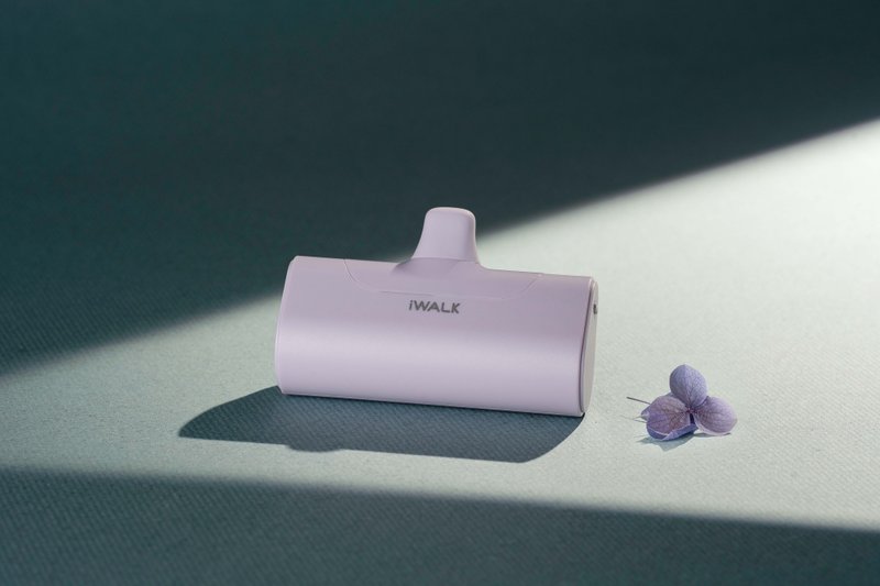 【iWALK】Fourth generation direct plug-in power bank MAX-Type-C upgraded model-Meet Purple - Chargers & Cables - Other Materials Purple