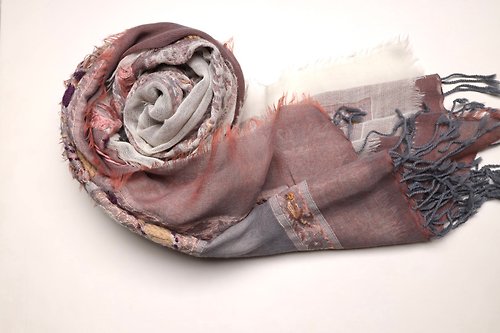 M31仙女星工作室 【母親節禮物】喀什米爾水煮羊毛手工刺繡圍巾披肩莫蘭迪灰紫三層