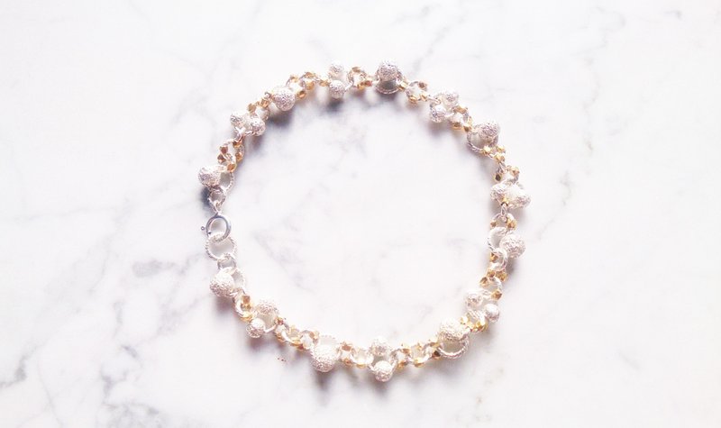 "Silver Snow Forest" Golden Snowball Bubble Silver Bracelet - สร้อยข้อมือ - โลหะ 