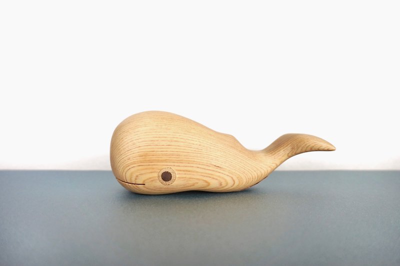 木彫りの魚の癒し/マッコウクジラの笑顔 - その他 - 木製 ホワイト