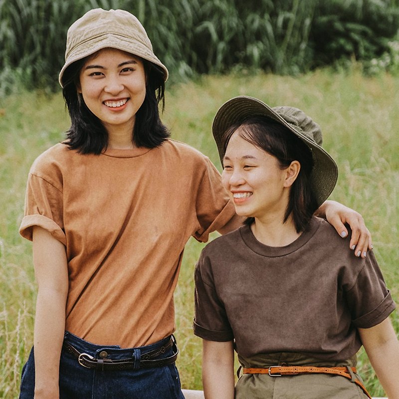 Caramel/Coffee Color | Natural Plant Dyed Loose T-shirt Male and Female Couple Basic Retro Cotton Short Sleeve Top - Women's T-Shirts - Cotton & Hemp Brown