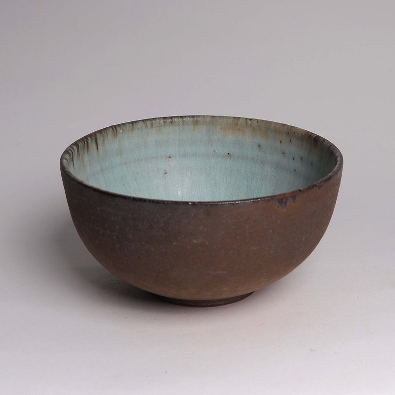 Ming bud ki l cold wind Turkish blue bronze two-color bowl - Bowls - Pottery Multicolor