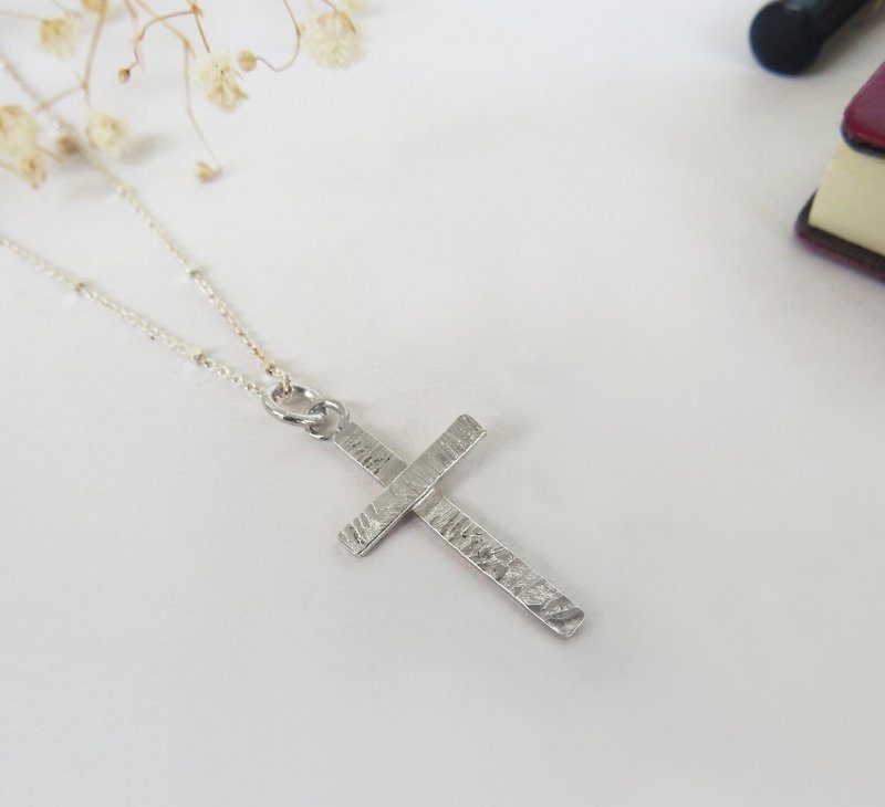 Small fresh series / simple beat texture small cross / 925 Silver - Necklaces - Other Materials Silver
