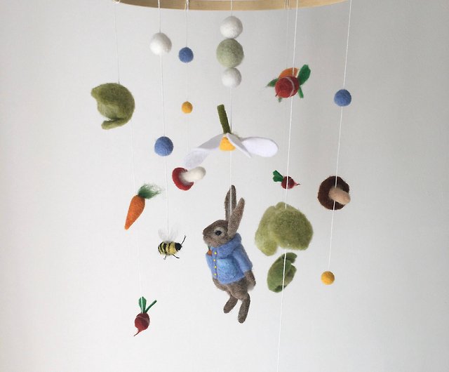 Peter Rabbit Musical Cot Mobile by Beatrix Potter 