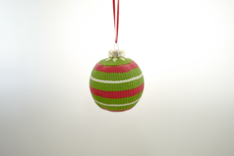 クリスマスボールペンダント - チャーム - 陶器 グリーン