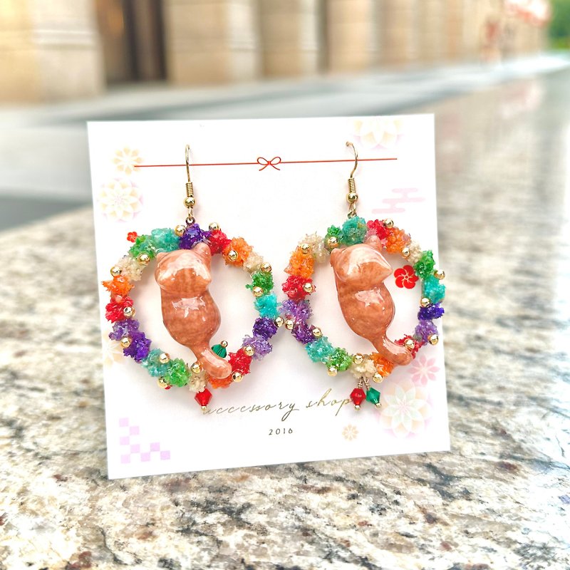 【SGS safe certification】Christmas kitten wreath (color wreath) - Earrings & Clip-ons - Other Materials Multicolor