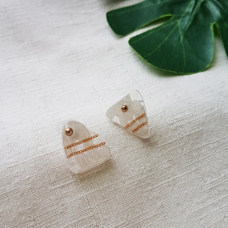 Temperament white double-chain transparent resin ear earrings / medical steel needle / earring / ear - ต่างหู - เรซิน หลากหลายสี