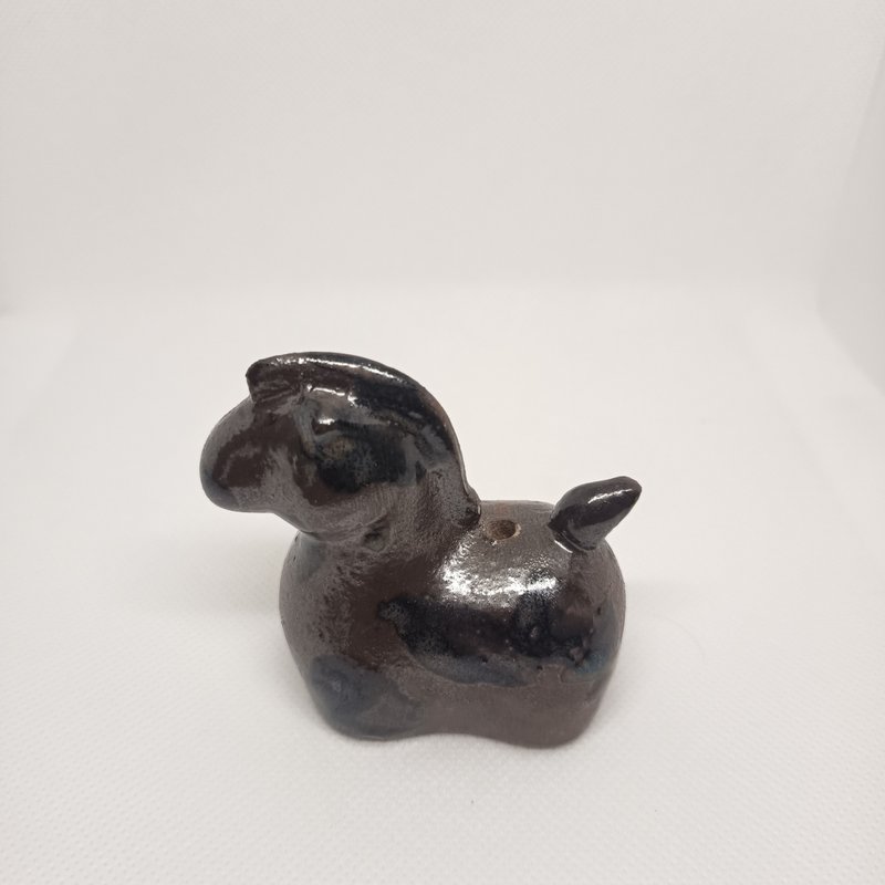 小馬生肖香插茶寵擴香石紙鎮風水擺飾置物筷架 - 香氛/精油/擴香 - 陶 多色