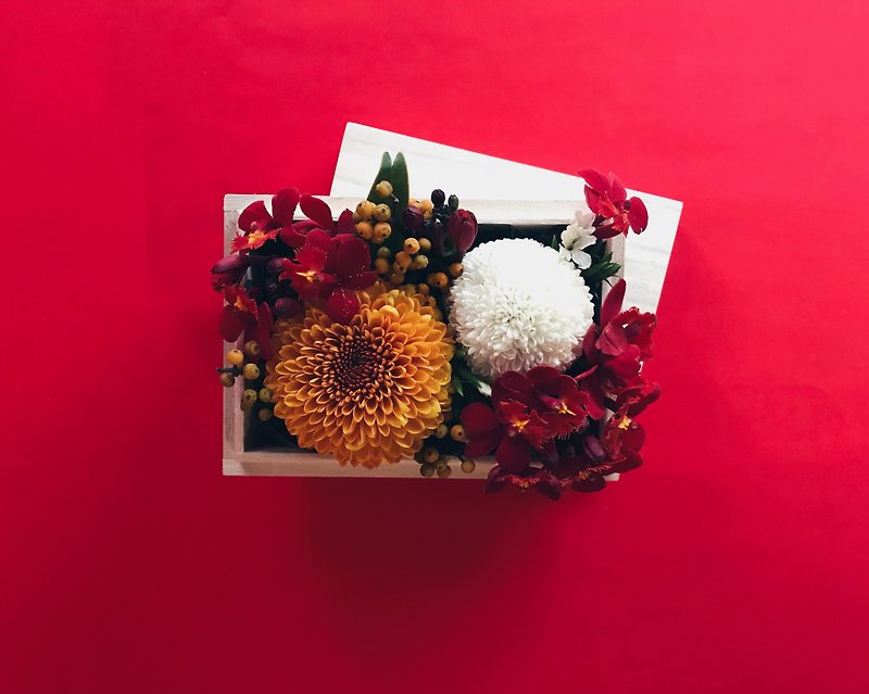 Flower Box!!【太陽神-阿波羅Apollo】新年 花盒 鮮花 禮盒 祝賀  - 植栽/盆栽 - 植物．花 紅色