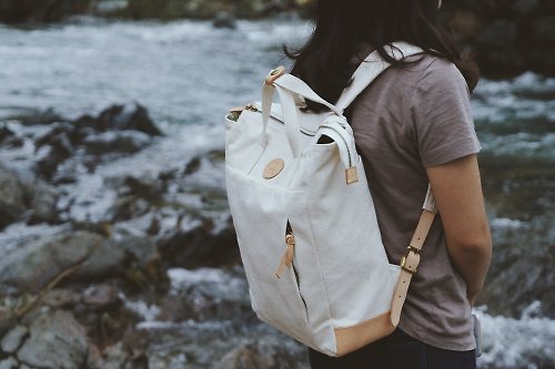 清友 兩用旅行戶外後背包/筆電包 豎版-日本特製帆布 防潑水 米白