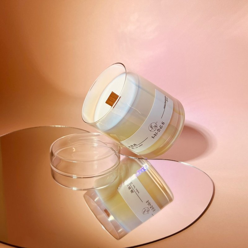 INESS一寧香氛【檜木與皮革】天然香氛蠟燭 & 香氛噴霧 - 香薰/精油/線香 - 蠟 金色